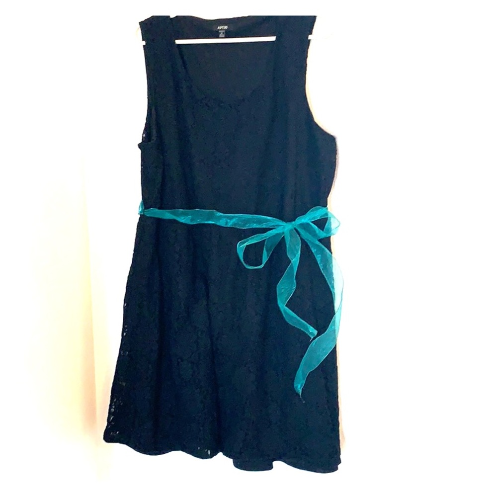 Black lace dress APT 9 2x